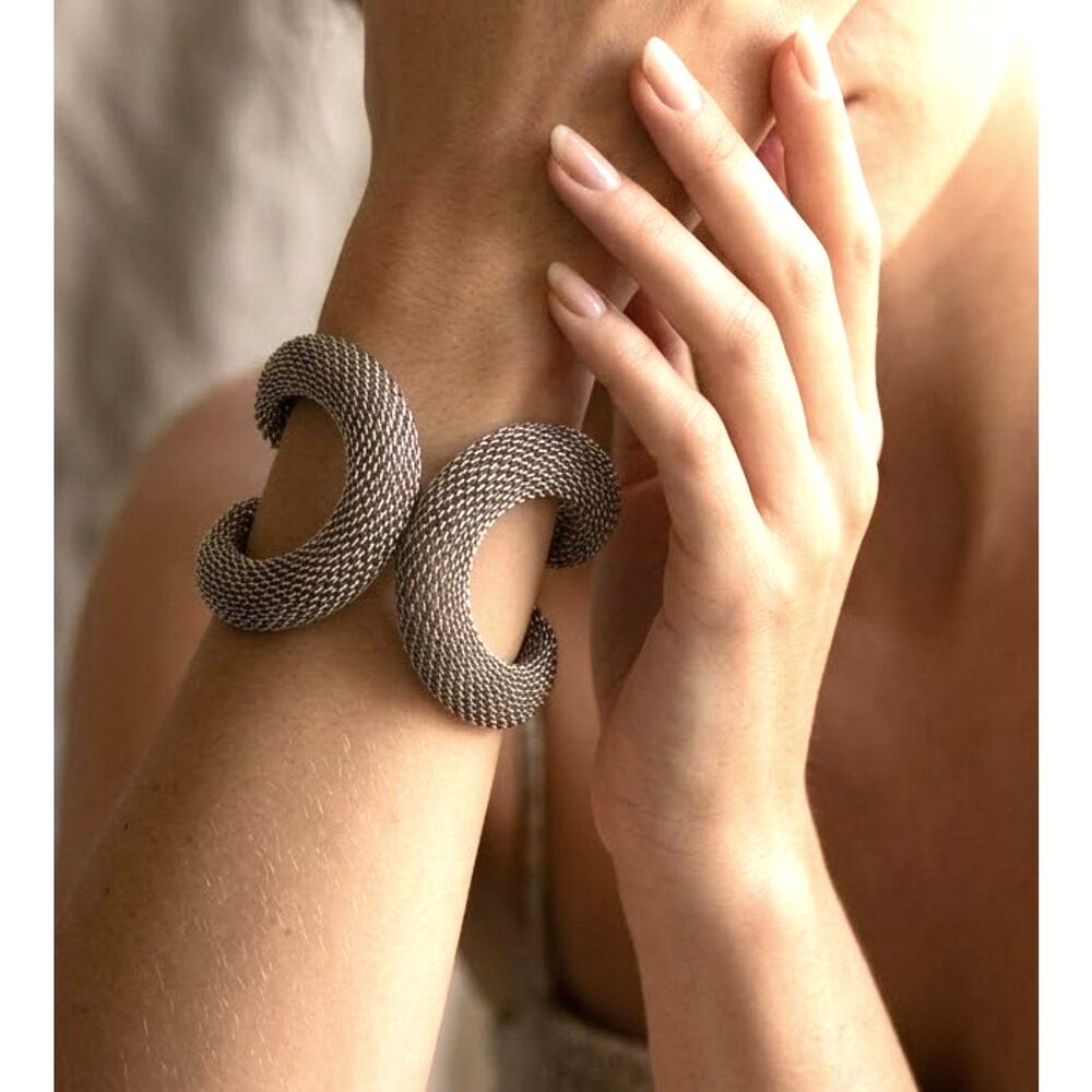 Vintage Mesh Silver Tone Clamper Bracelet Sculptural Knot Fits up to 8